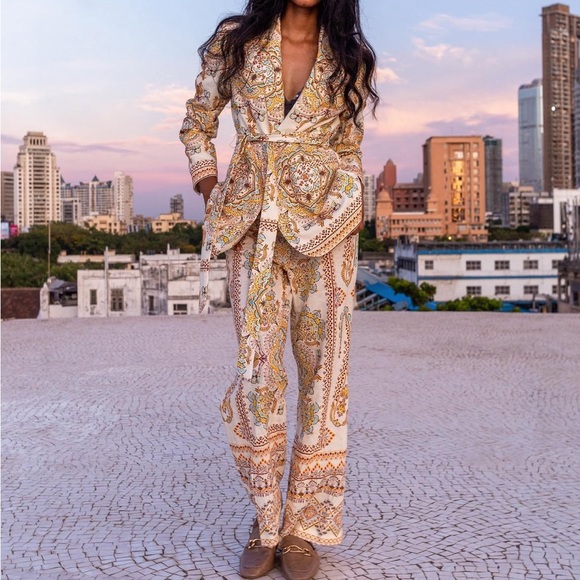 Zara Jackets & Blazers - NWT Zara linen blend multi-colored patterned pant suit